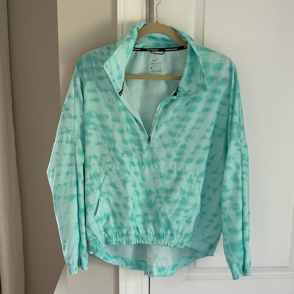 Nike Dri-Fit Running Pullover- medium